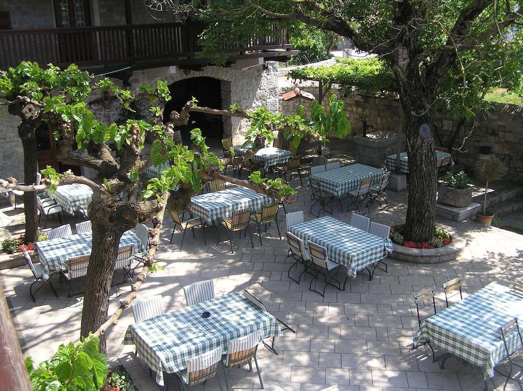 Guesthouse Domacija Sajna 세자나 외부 사진